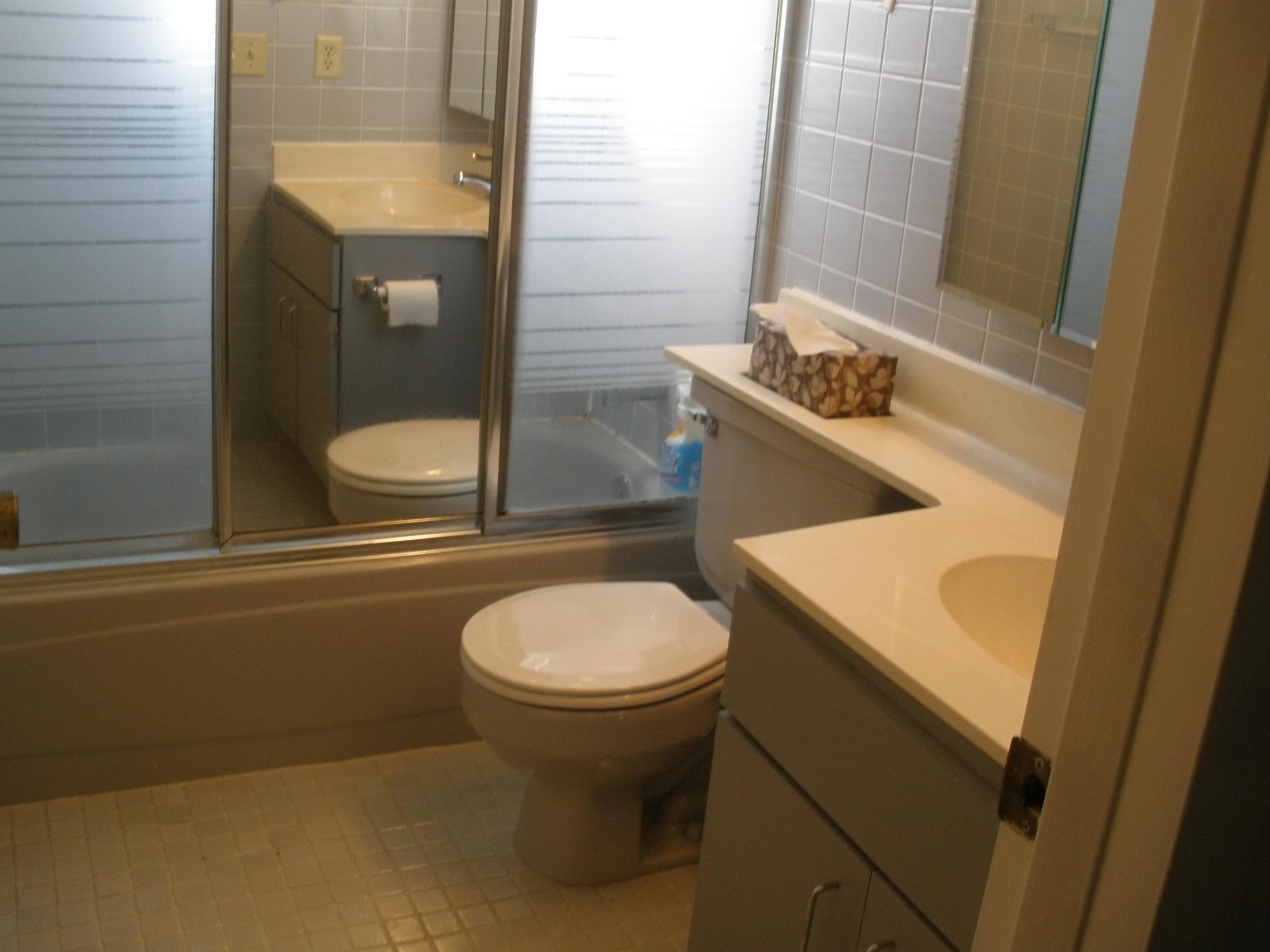 28 Brighton Drive, Unit A Boca Raton, FL 33434 - Photo 8 of 17 Bath