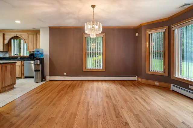 $699,900 | 4 Florence Drive, Prospect, CT 06712