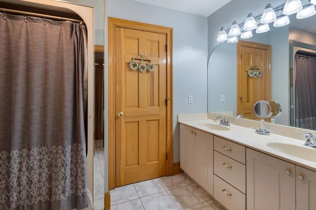 $699,900 | 4 Florence Drive, Prospect, CT 06712