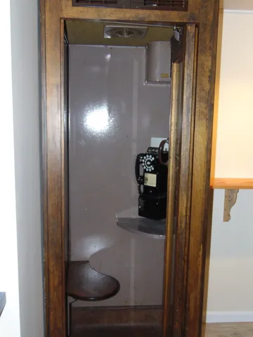 $699,900 | 4 Florence Drive, Prospect, CT 06712