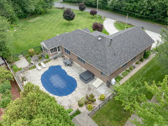 $699,900 | 4 Florence Drive, Prospect, CT 06712