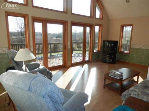 11145 Sharp Road Linden, MI 48451 - Photo 9 of 30 20386338-8.JPG