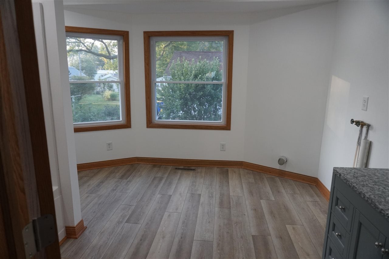 304 South Center Street Lone Tree, IA 52755 - Photo 10 of 19 Gallery Image 10