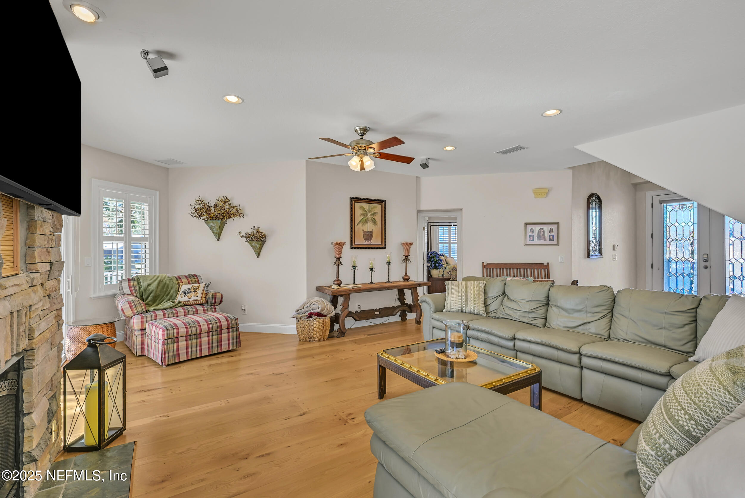56633 Otter Road Astor, FL 32102 - Photo 7 of 69 a living room with furniture