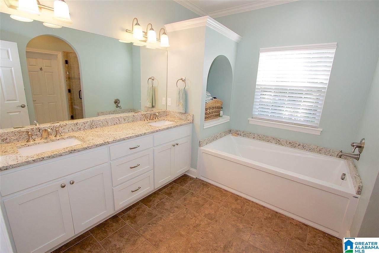 1006 Oak Meadows Road Birmingham, AL 35242 - Photo 18 of 33