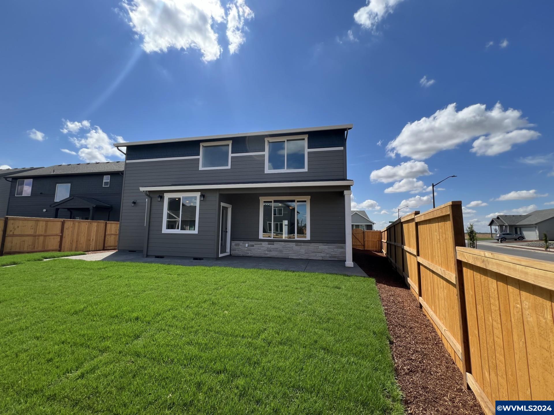 11238 Blueberry Loop Donald, OR 97020 - Photo 11 of 16 Gallery Image 11