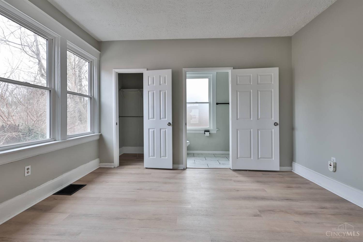 5807 Prentice Street Cincinnati, OH 45227 - Photo 20 of 39