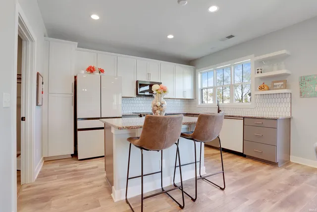 $364,700 | 3144 Ashdon Drive, Newburgh, IN 47630