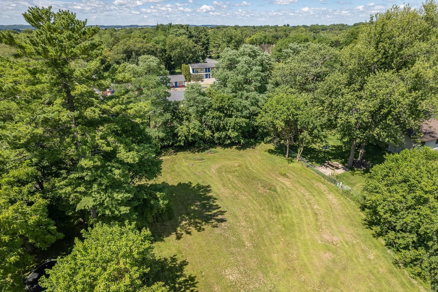 101 Logelin Drive Reedsburg, WI 53959 - Photo 8 of 19