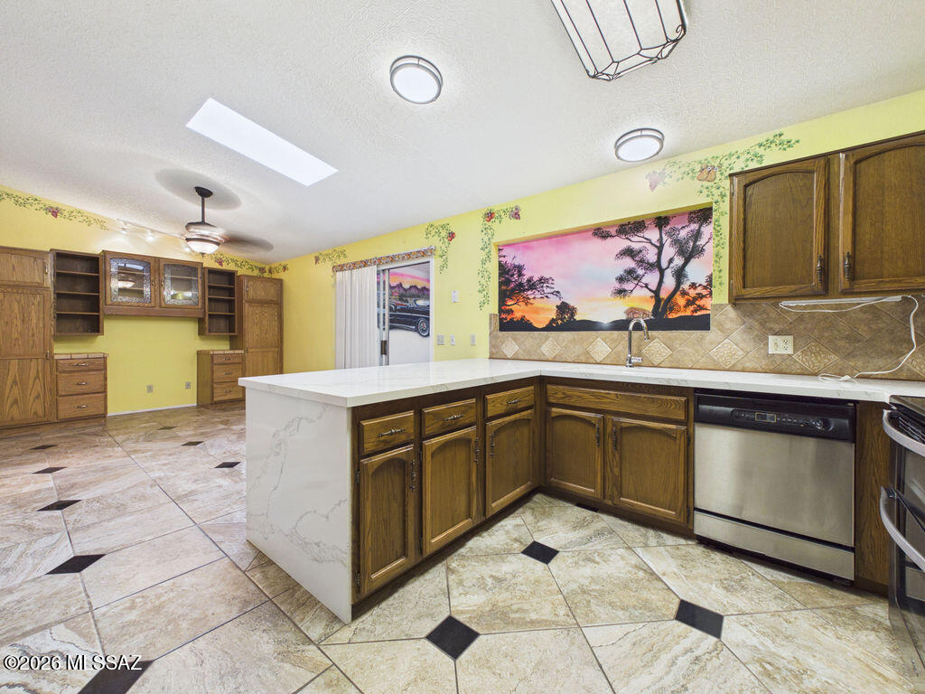 4251 North Wolford Road Tucson, AZ 85749 - Photo 15 of 36