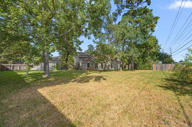 $325,000 | 19507 Sandy Shore Lane, Humble, TX 77346