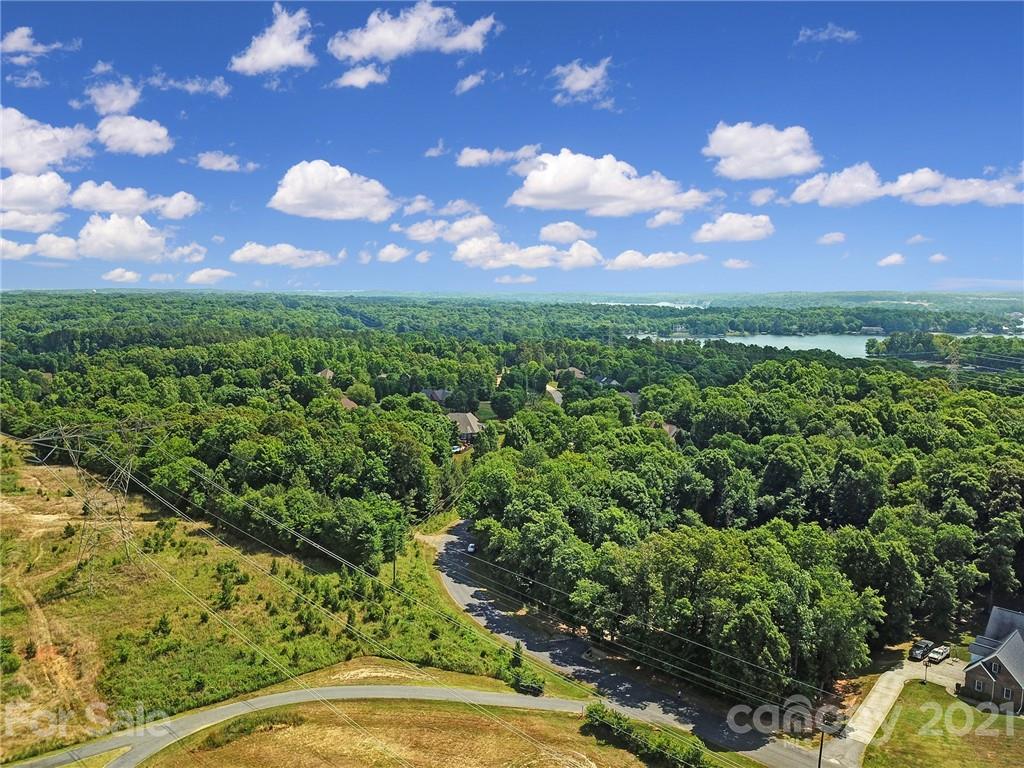 5975 Morning Star Road, Unit 33 Lake Wylie, SC 29710 - Photo 7 of 11 Gallery Image 7