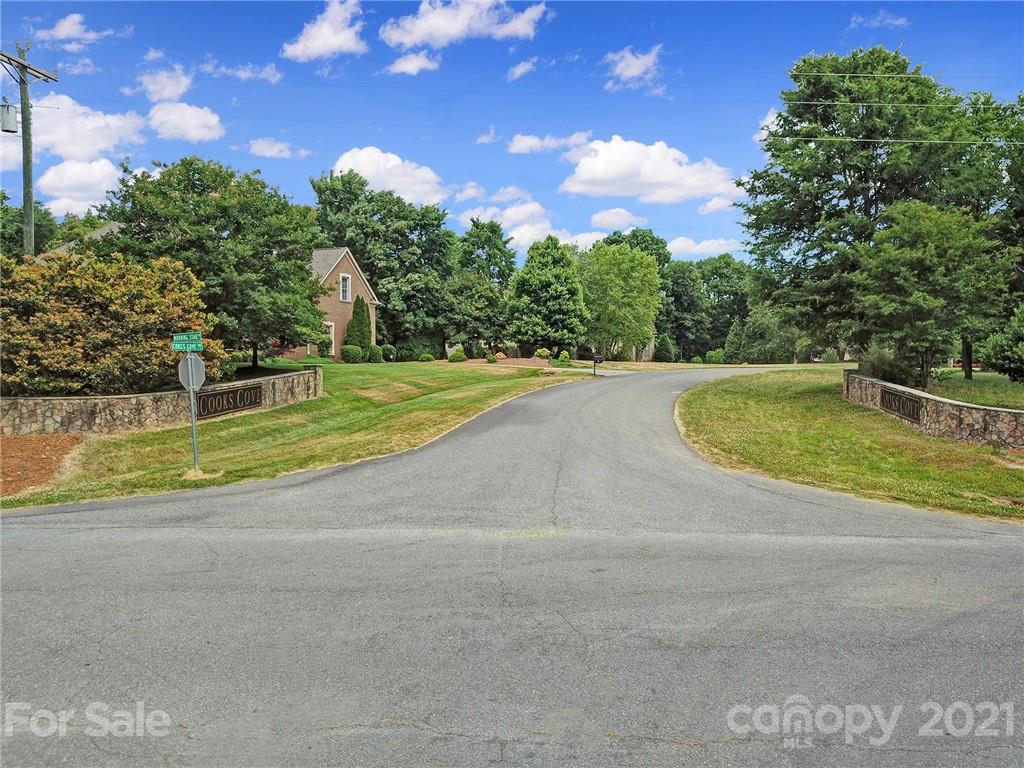 5975 Morning Star Road, Unit 33 Lake Wylie, SC 29710 - Photo 9 of 11 Gallery Image 9
