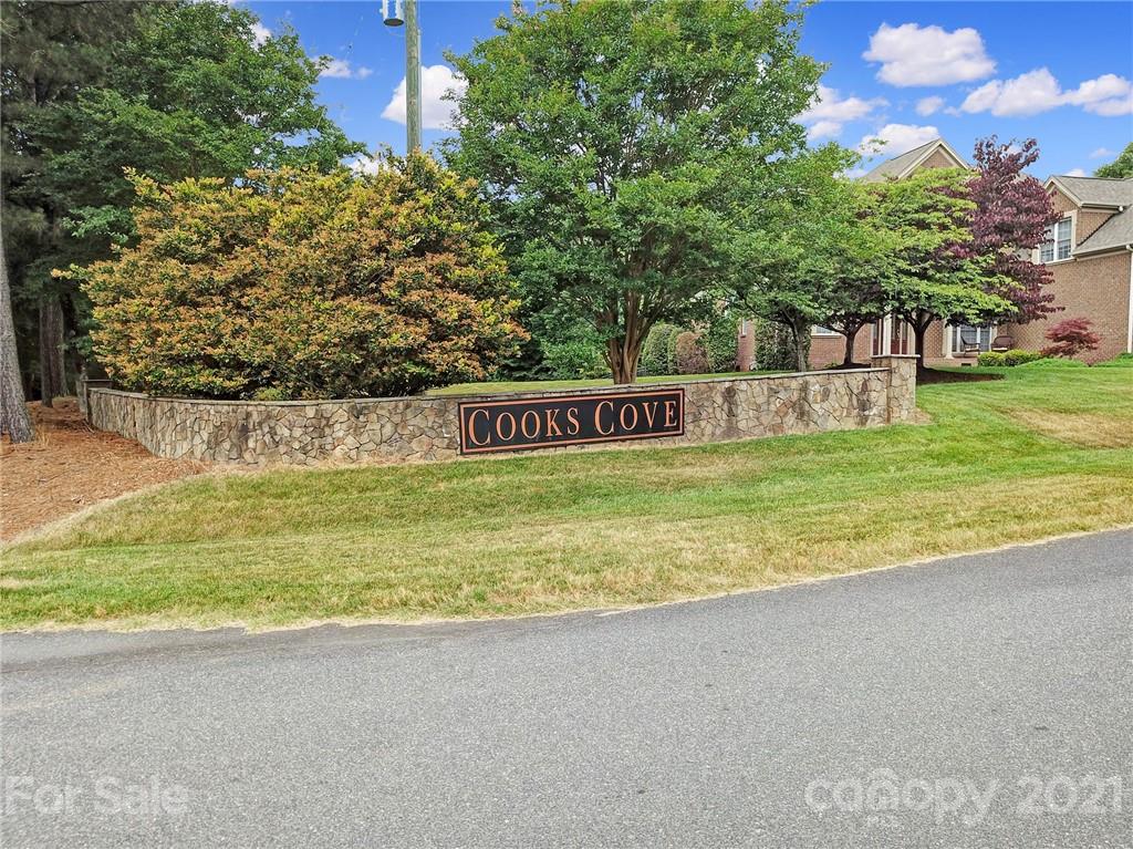 5975 Morning Star Road, Unit 33 Lake Wylie, SC 29710 - Photo 10 of 11 Gallery Image 10