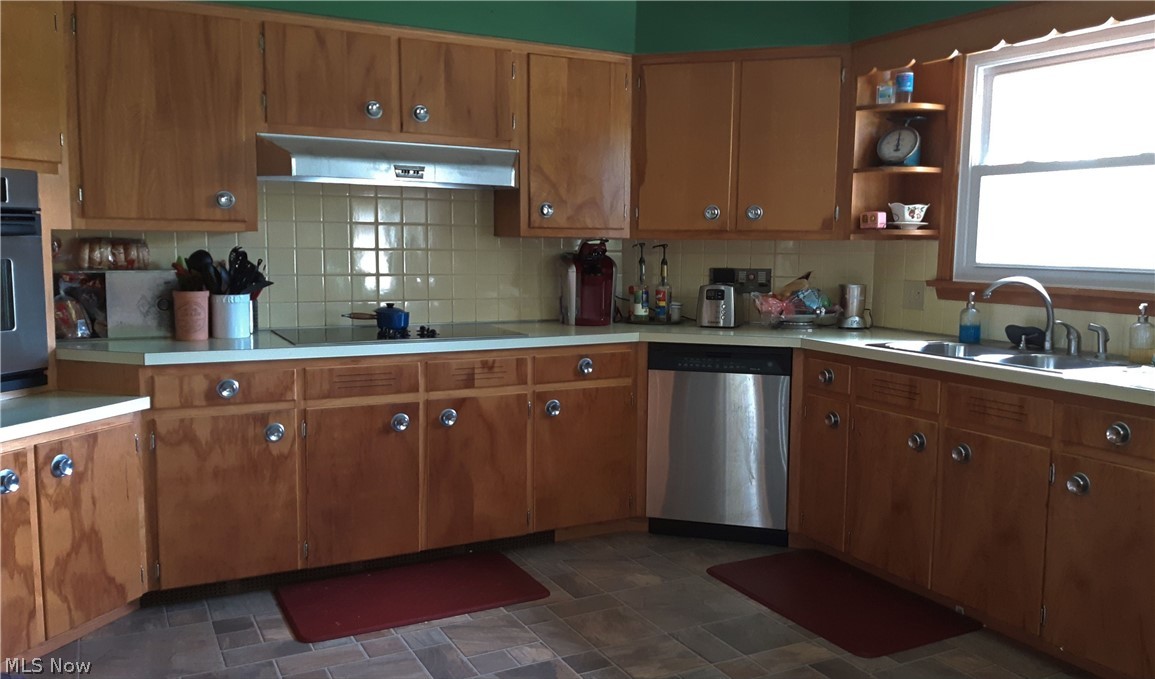 385 South Miller Road Akron, OH 44333 - Photo 8 of 20 Gallery Image 8