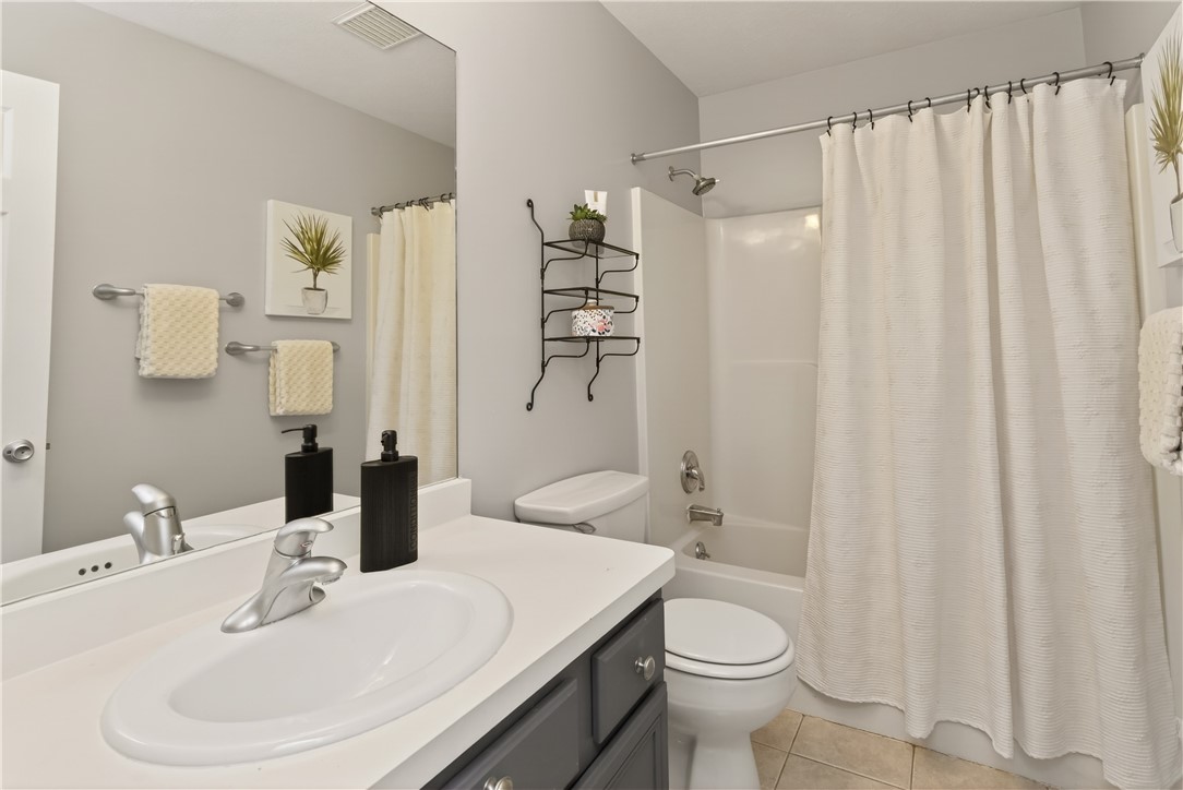 133 Blue Aspen Way Greece, NY 14612 - Photo 31 of 35 Bathroom 2 of 3.5