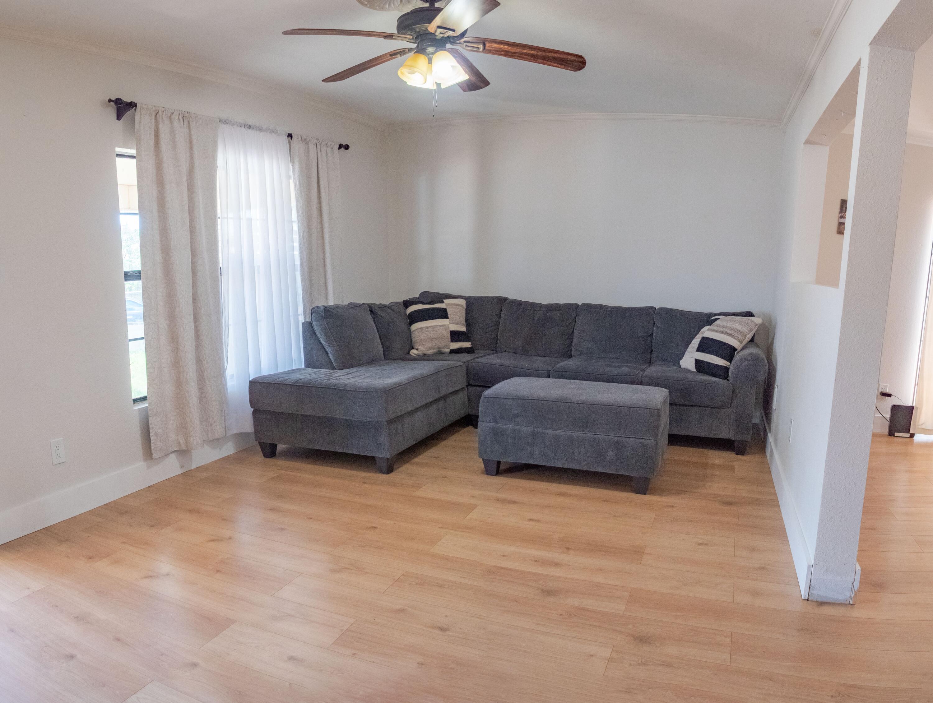 528 41st Street Lubbock, TX 79404 - Photo 3 of 18 528_41-1