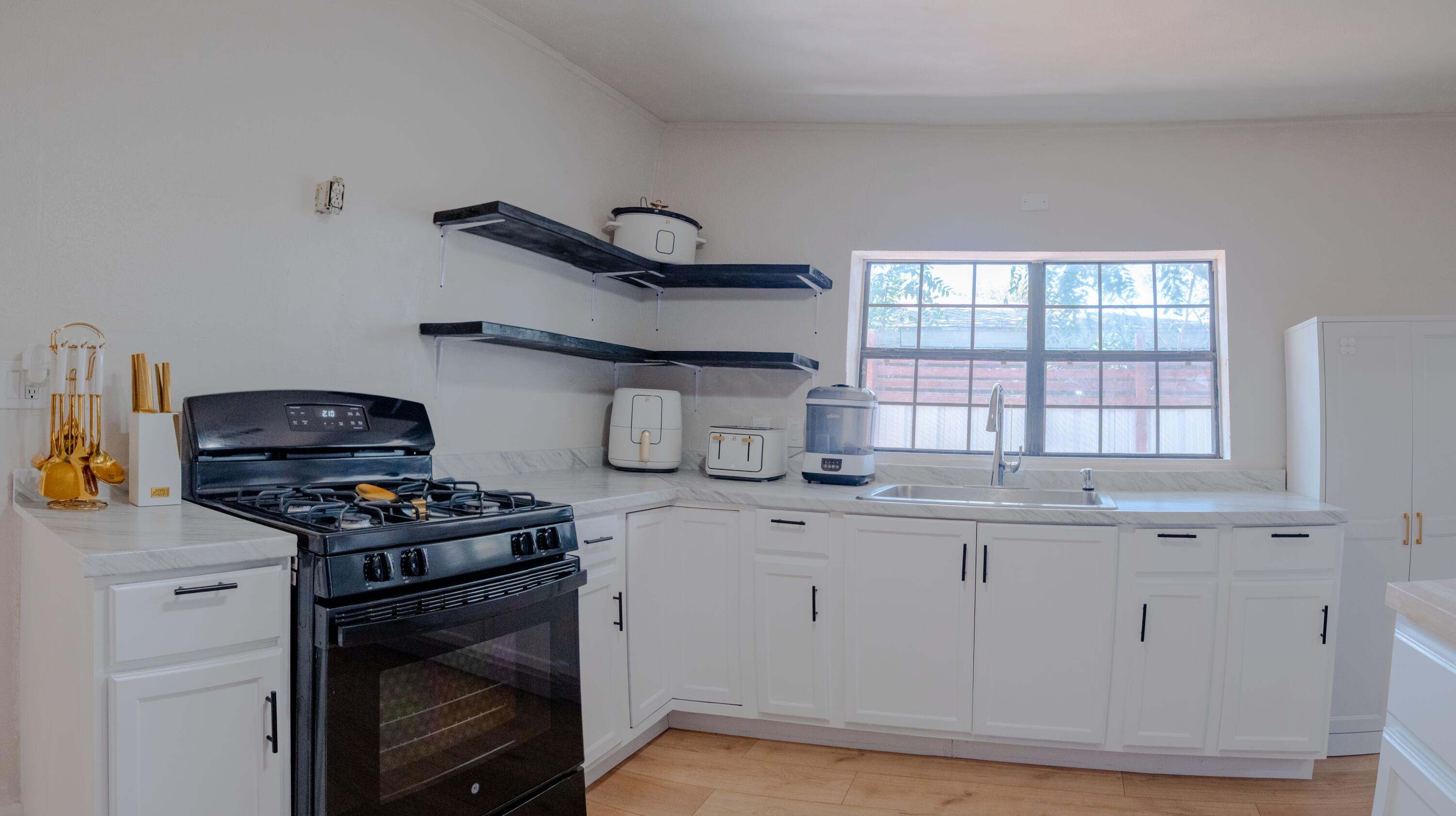 528 41st Street Lubbock, TX 79404 - Photo 10 of 18 528_41-10