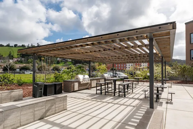 $929,999 | 25218 Parklane Drive, Hayward, CA 94544