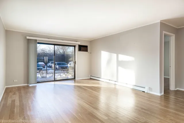 $175,000 | 8936 North Parkside Avenue, Unit 108, Des Plaines, IL 60016