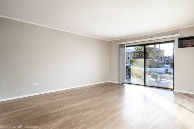 $175,000 | 8936 North Parkside Avenue, Unit 108, Des Plaines, IL 60016