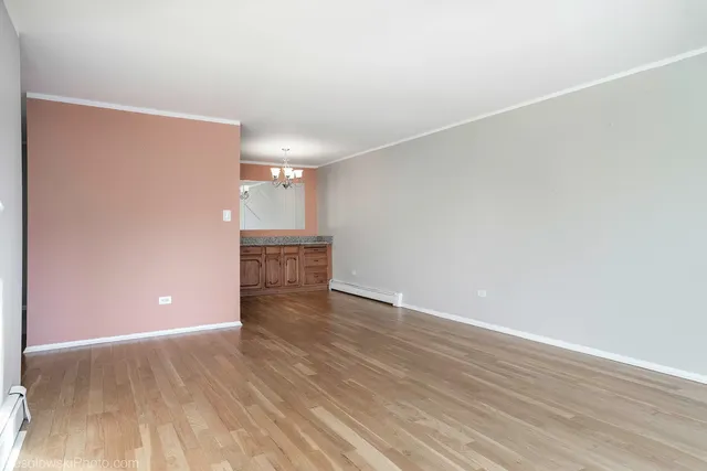 $175,000 | 8936 North Parkside Avenue, Unit 108, Des Plaines, IL 60016