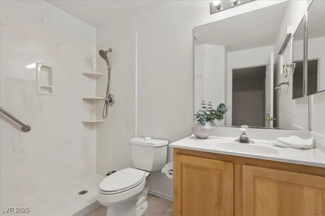 $699,000 | 272 Grand Olympia Drive, Henderson, NV 89012