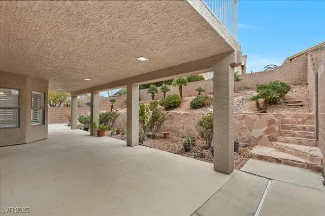 $699,000 | 272 Grand Olympia Drive, Henderson, NV 89012