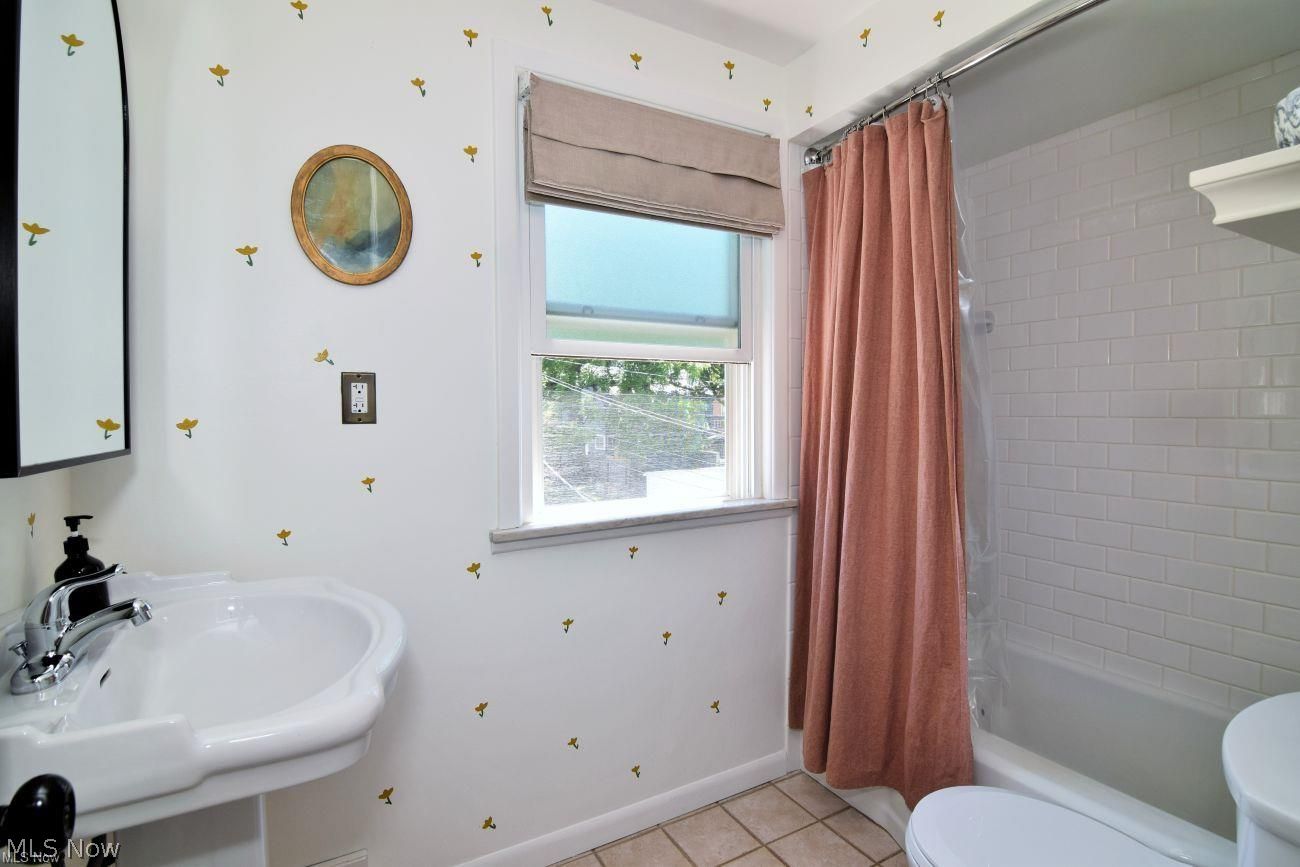 4190 Bushnell Road University Heights, OH 44118 - Photo 24 of 37