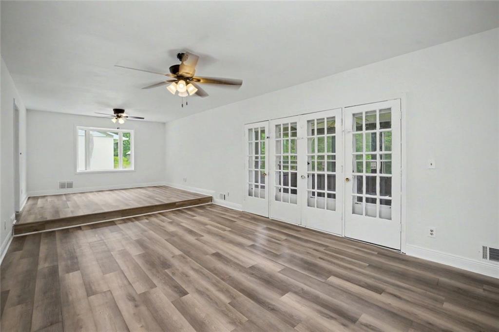 1605 Shackelford Road Griffin, GA 30224 - Photo 5 of 46