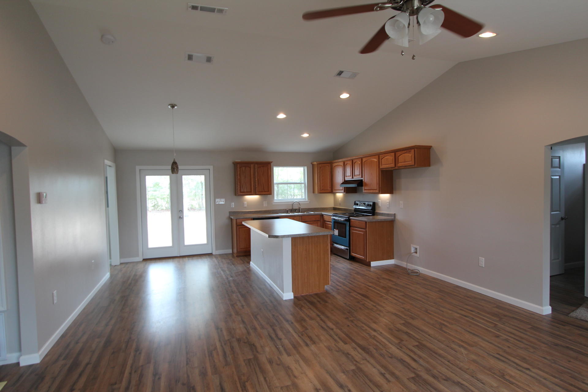 290 East Renoir Road DeFuniak Springs, FL 32433 - Photo 29 of 31 padgett builders 023.JPG