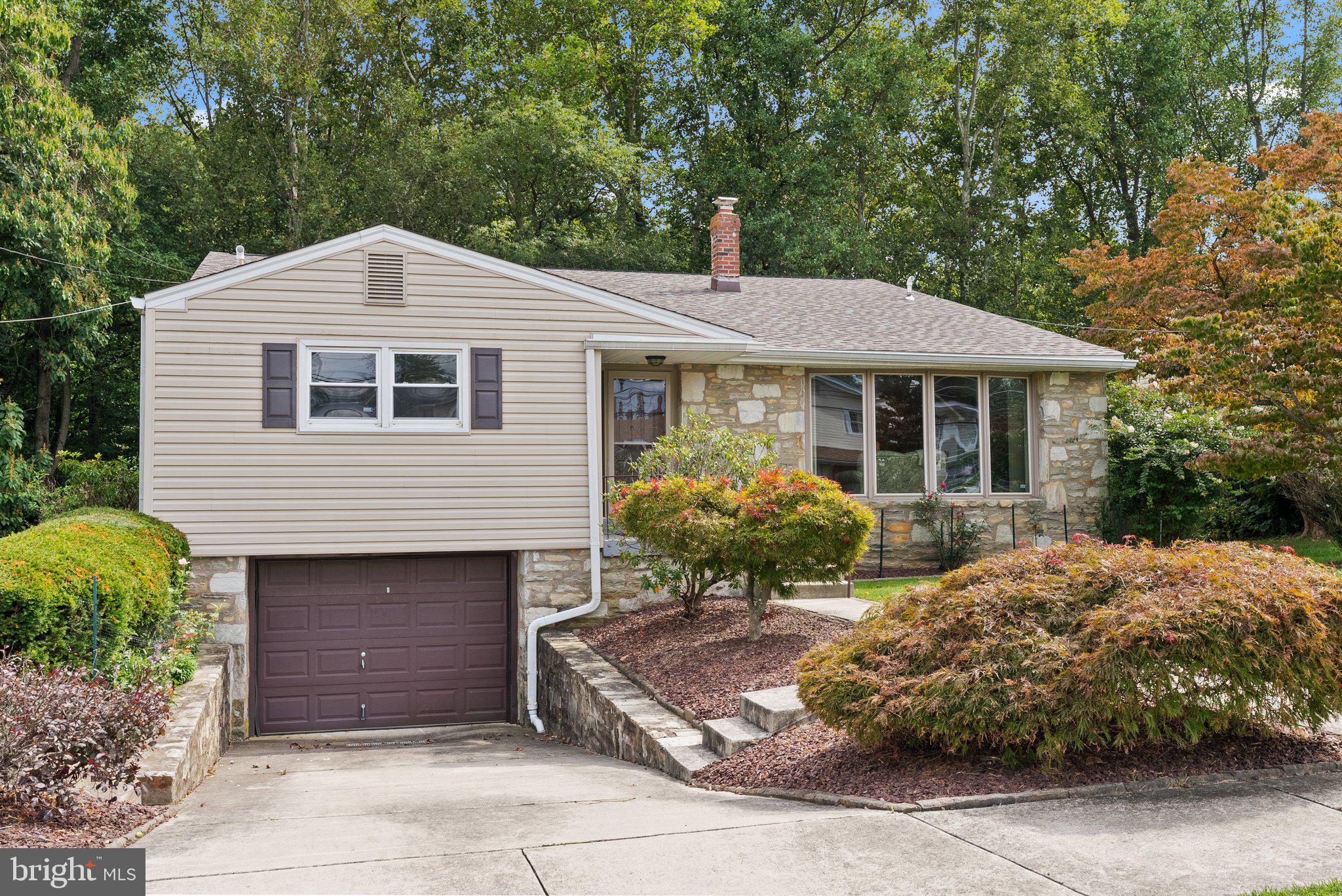 142 Greycourt Road Philadelphia, PA 19115 - Photo 1 of 23
