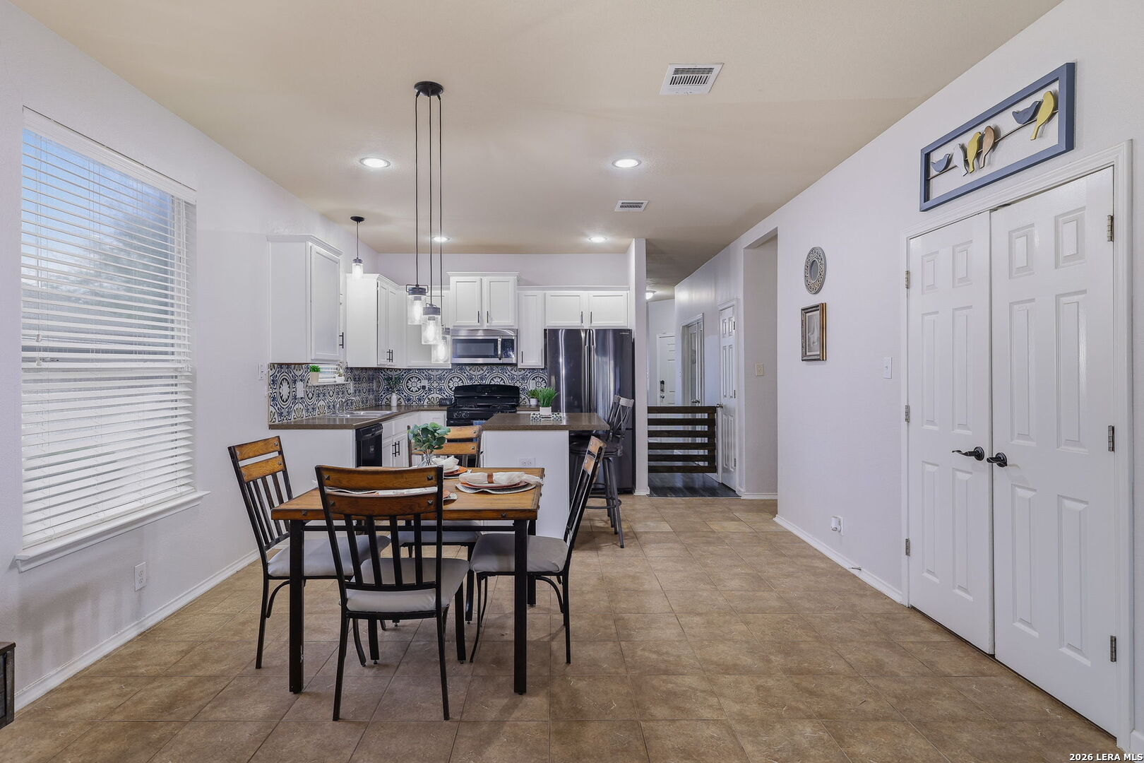 732 Hollow Ridge Schertz, TX 78108 - Photo 11 of 26