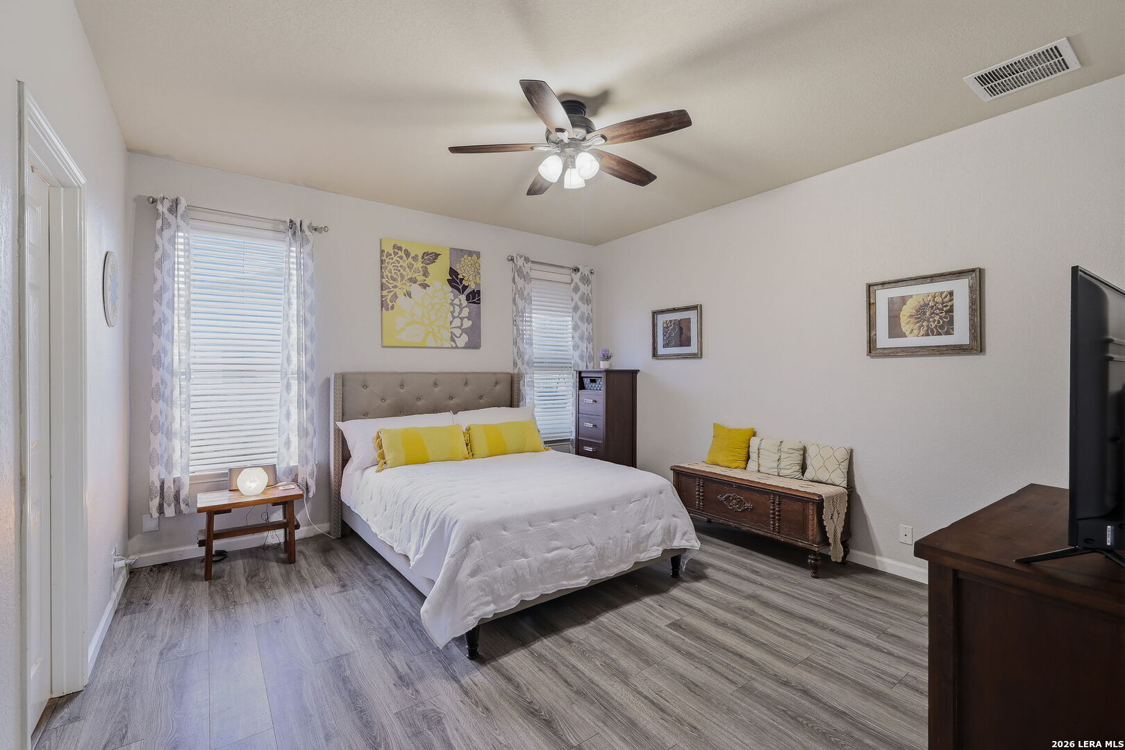 732 Hollow Ridge Schertz, TX 78108 - Photo 17 of 26