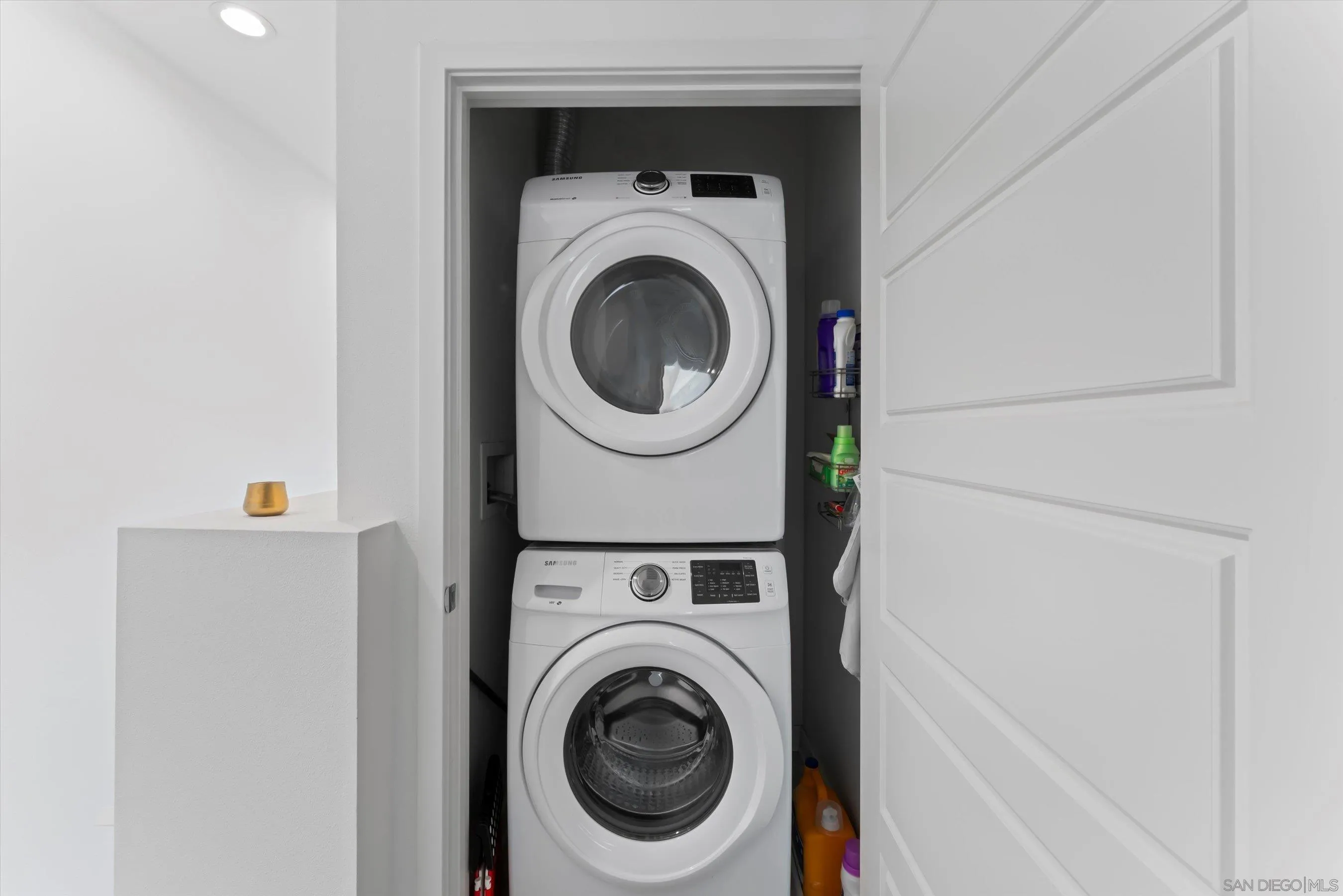 2275 Element Way, Unit 4 Chula Vista, CA 91915 - Photo 24 of 45 a utility room with dryer and washer