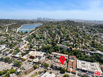 $1,300,000 | 2930 Rowena Avenue, Unit 2, Los Angeles, CA 90039