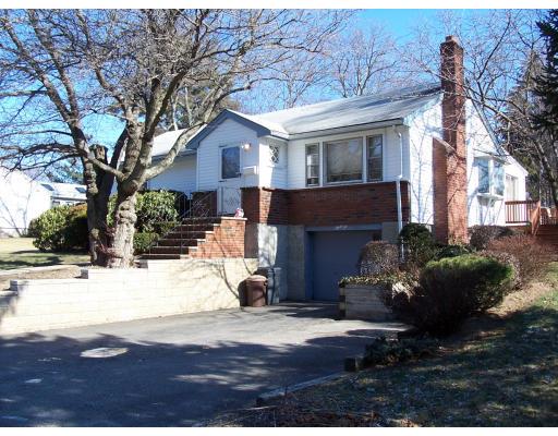 32 Althea Road Randolph, MA 02368 - Photo 1 of 6 Gallery Image 1