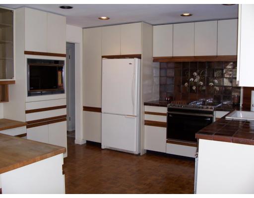 32 Althea Road Randolph, MA 02368 - Photo 3 of 6 Gallery Image 3