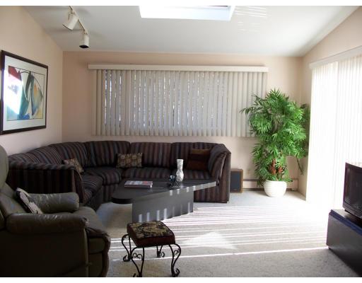 32 Althea Road Randolph, MA 02368 - Photo 4 of 6 Gallery Image 4