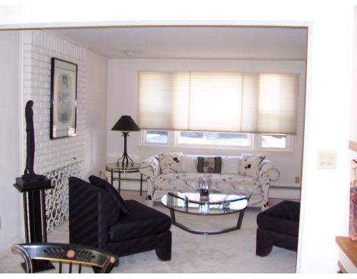32 Althea Road Randolph, MA 02368 - Photo 5 of 6 Gallery Image 5