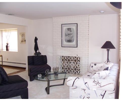 32 Althea Road Randolph, MA 02368 - Photo 6 of 6 Gallery Image 6