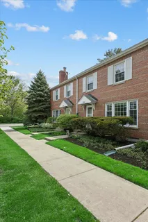 $375,000 | 310 Jackson Avenue, Glencoe, IL 60022