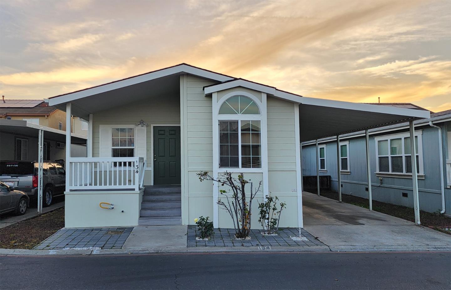 555 Umbarger Road, Unit 134 San Jose, CA 95111 - Photo 2 of 11 front view of house