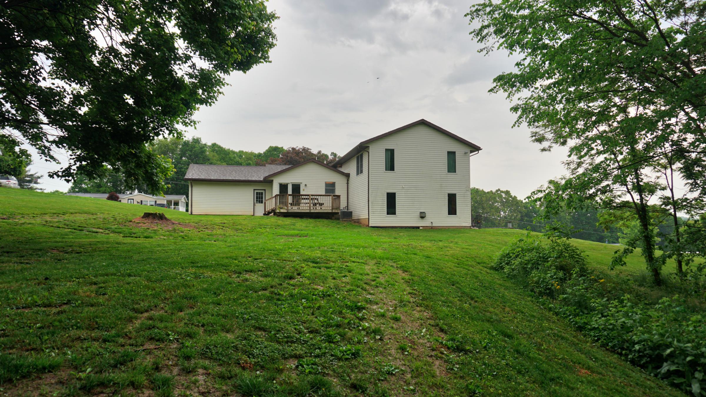 225 Rusty Rifle Road Zanesville, OH 43701 - Photo 4 of 58