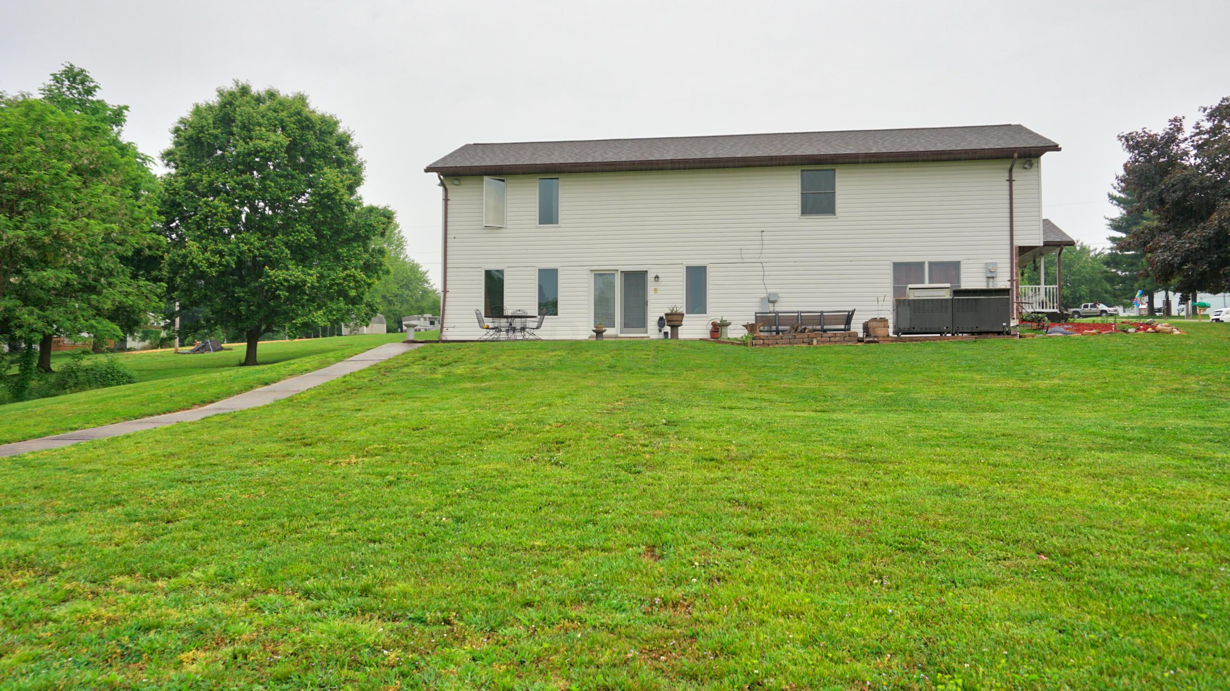 225 Rusty Rifle Road Zanesville, OH 43701 - Photo 8 of 58