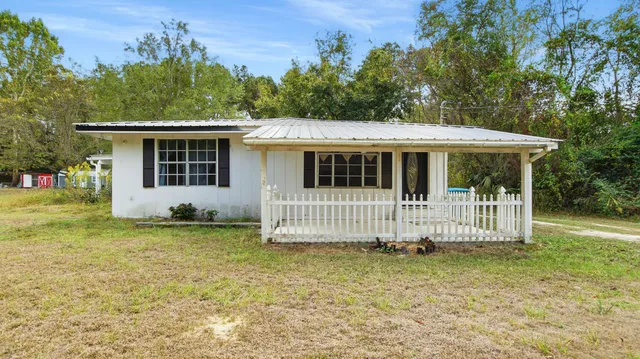 $79,900 | 25226 Fifth Avenue, Florala, AL 36442