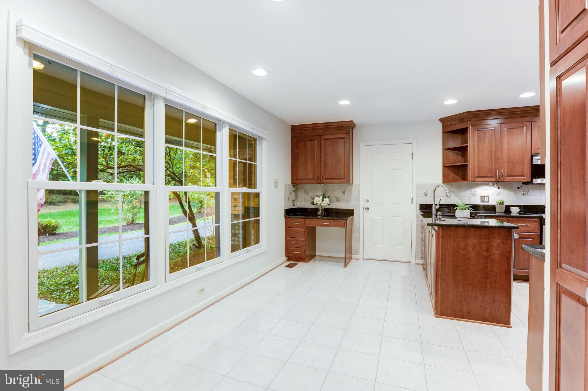 2621 Fox Mill Road Reston, VA 20191 - Photo 12 of 67