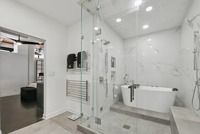 $849,000 | 728 West Jackson Boulevard, Unit 107, Chicago, IL 60661