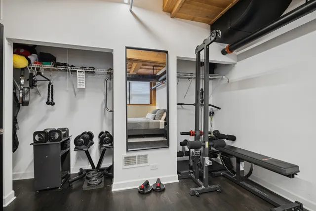 $849,000 | 728 West Jackson Boulevard, Unit 107, Chicago, IL 60661