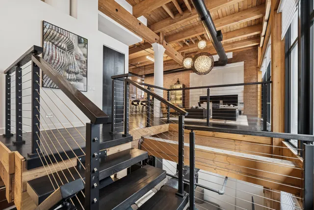 $849,000 | 728 West Jackson Boulevard, Unit 107, Chicago, IL 60661